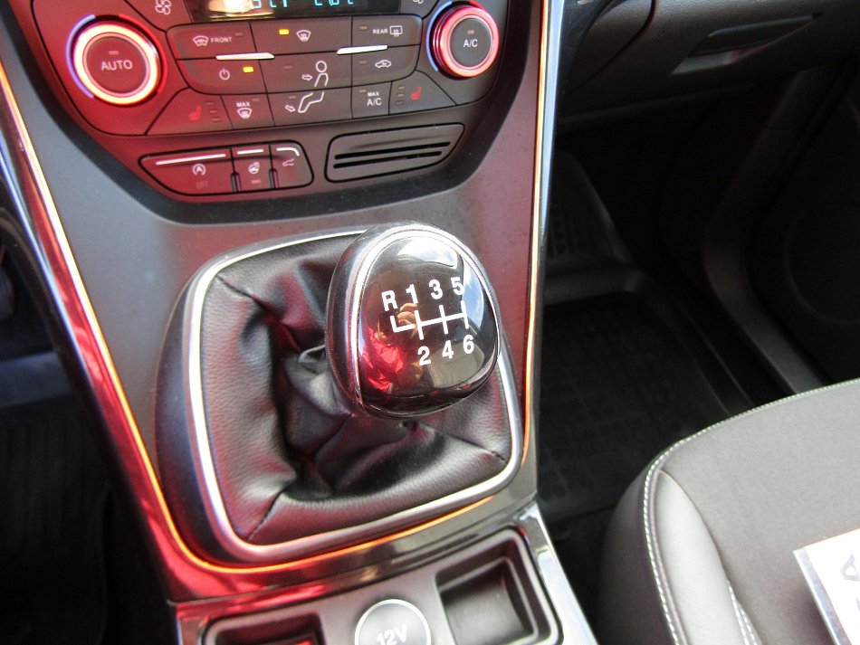 Ford Kuga 1.5 EB Titanium