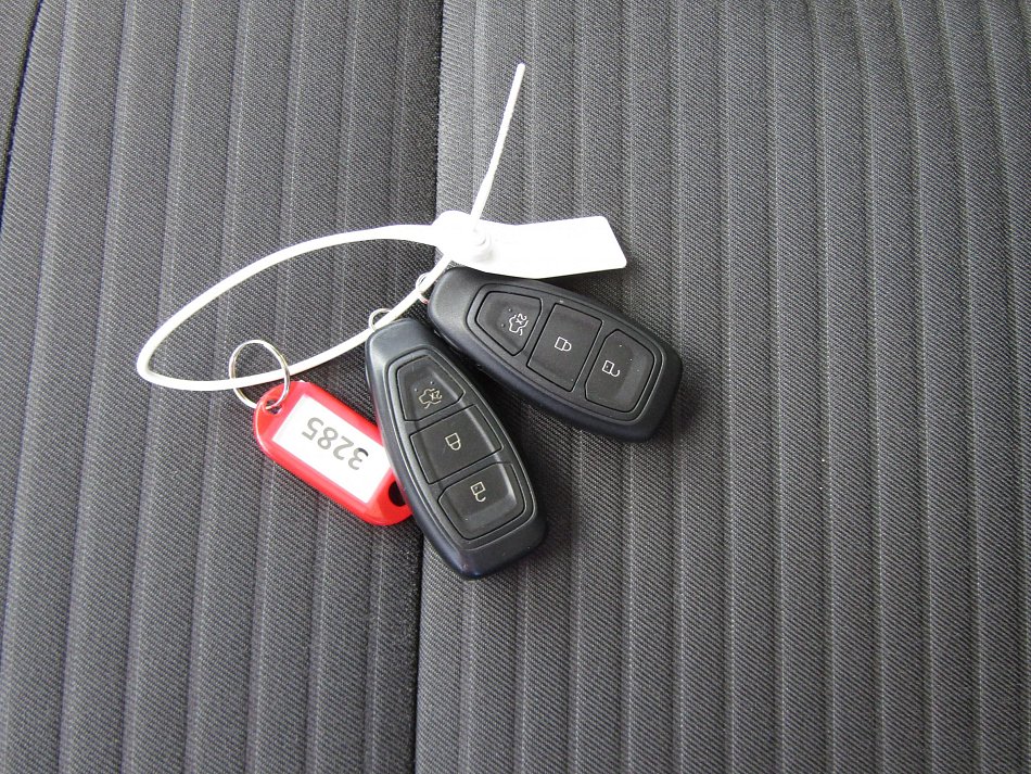 Ford Kuga 1.5 EB Titanium