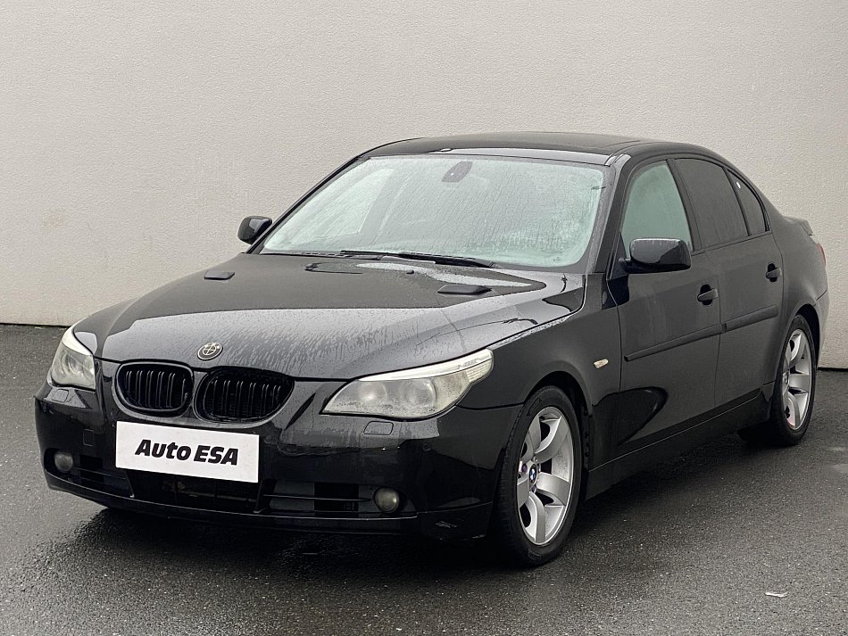 BMW Řada 5 2.2i  520i