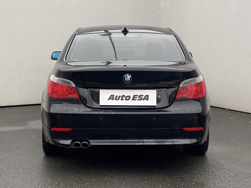 BMW Řada 5 2.2i  520i