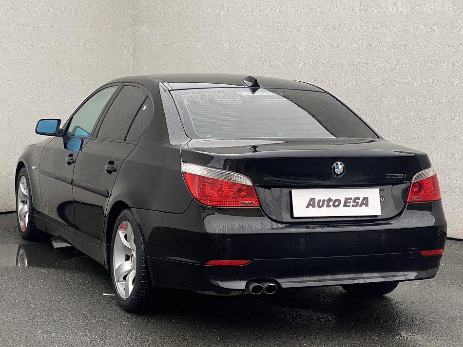 BMW Řada 5 2.2i  520i