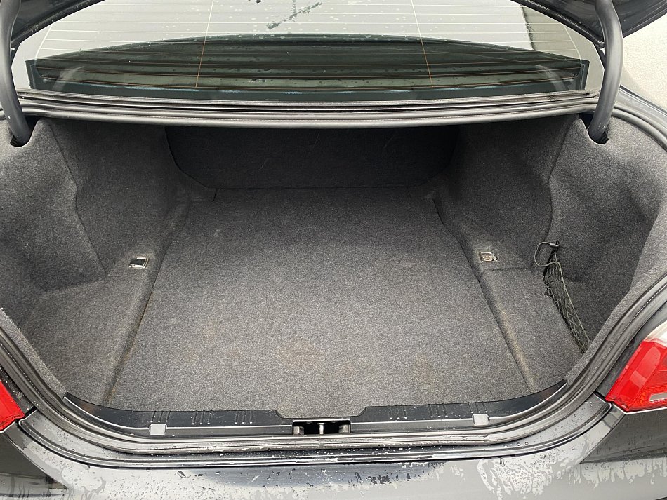 BMW Řada 5 2.2i  520i