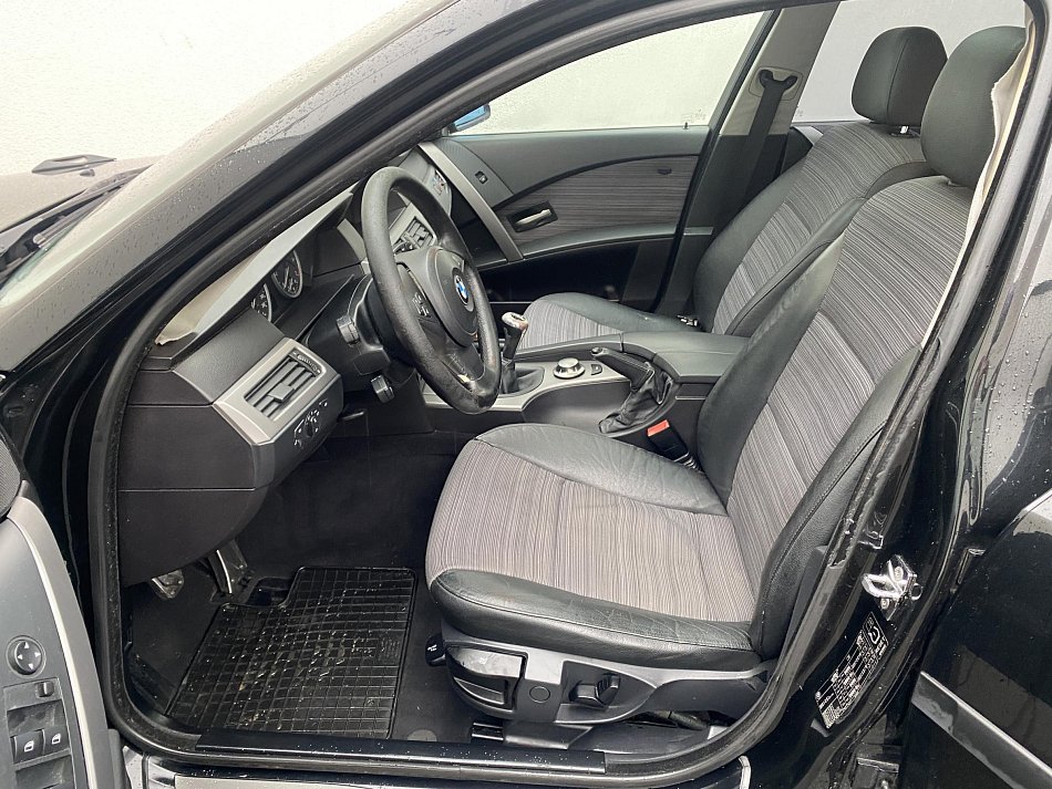 BMW Řada 5 2.2i  520i