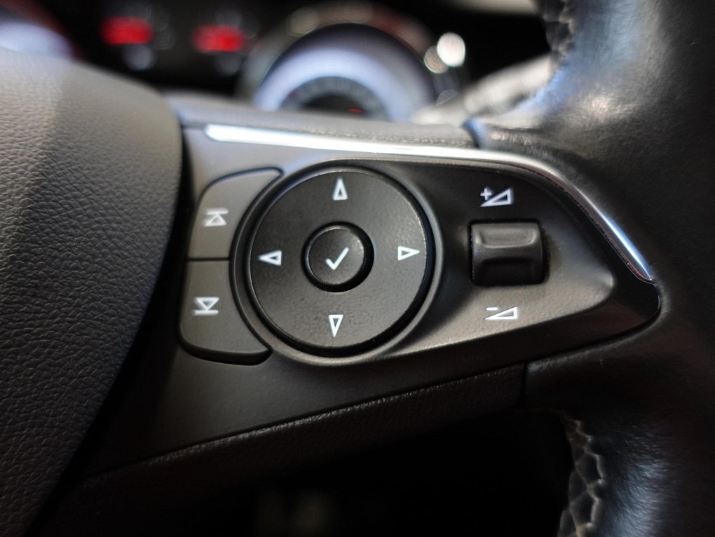 Opel Insignia 1.6CDTi 