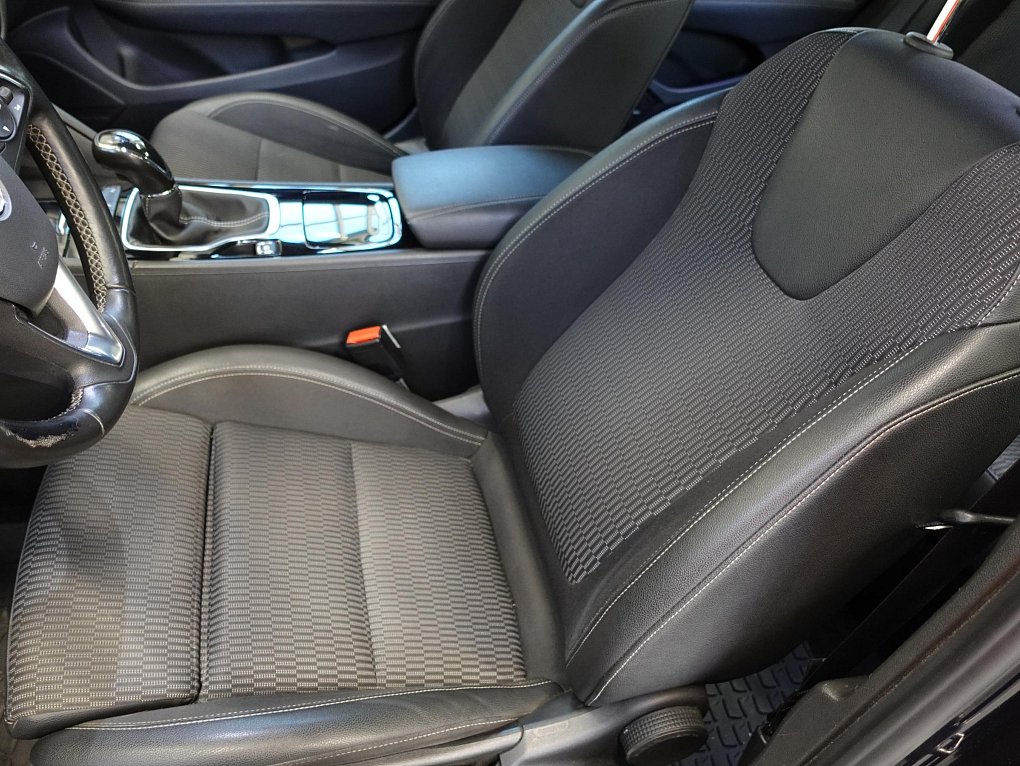 Opel Insignia 1.6CDTi 