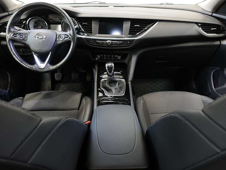 Opel Insignia 1.6CDTi 