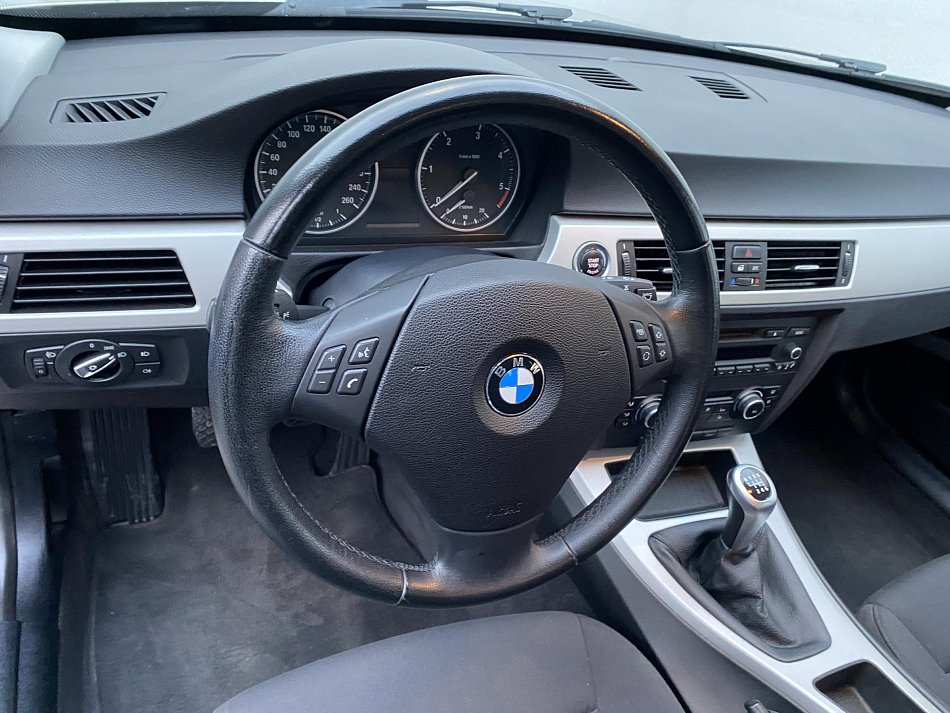 BMW Řada 3 2.0 D  318d