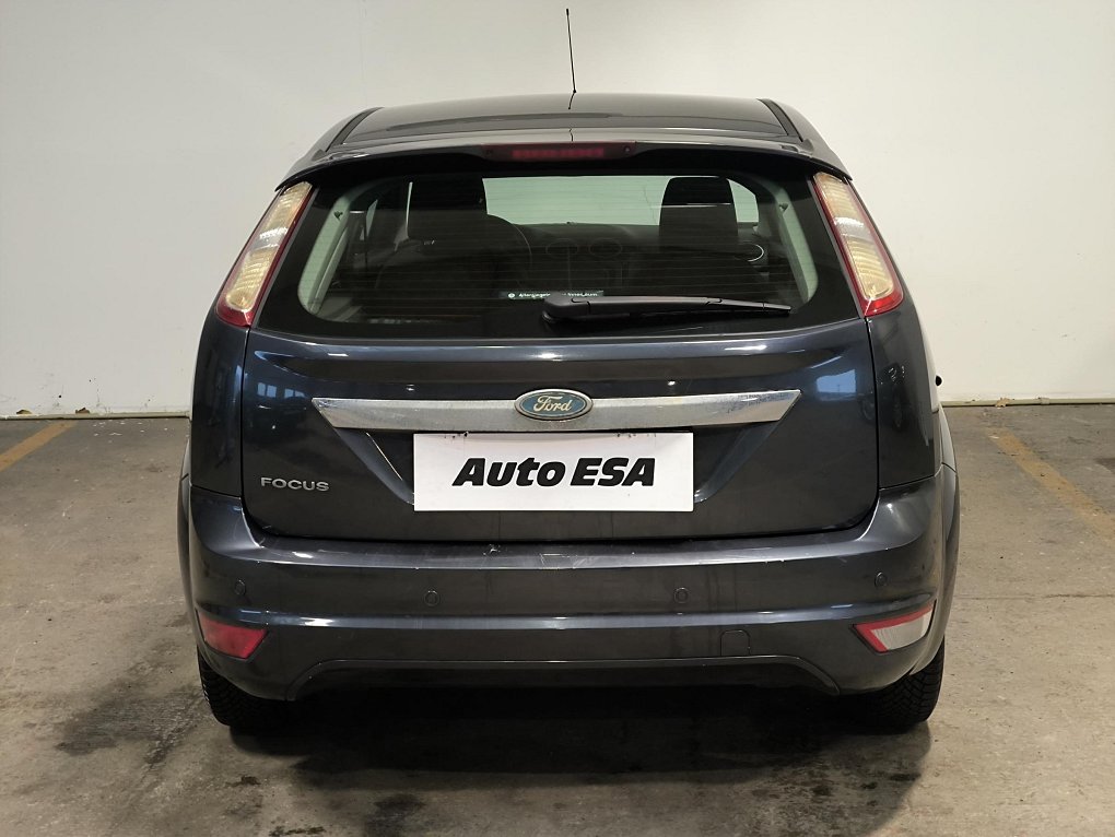 Ford Focus 1.6i 