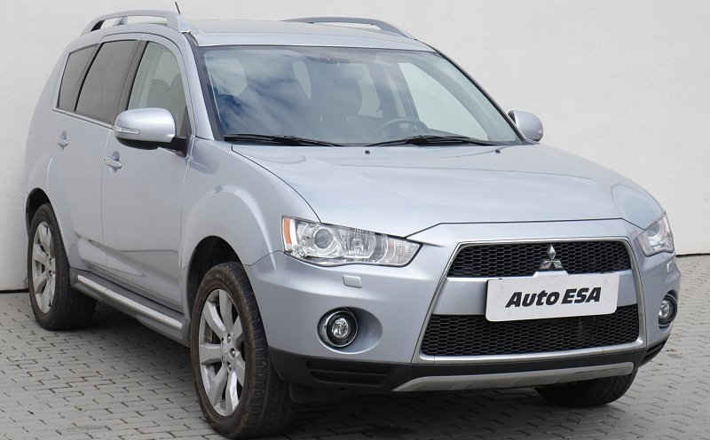 Mitsubishi Outlander 2.2 DI-D Intense 4WD