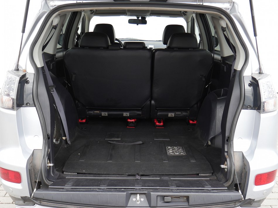 Mitsubishi Outlander 2.2 DI-D Intense 4WD