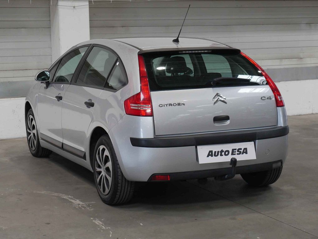 Citroën C4 1.4i 