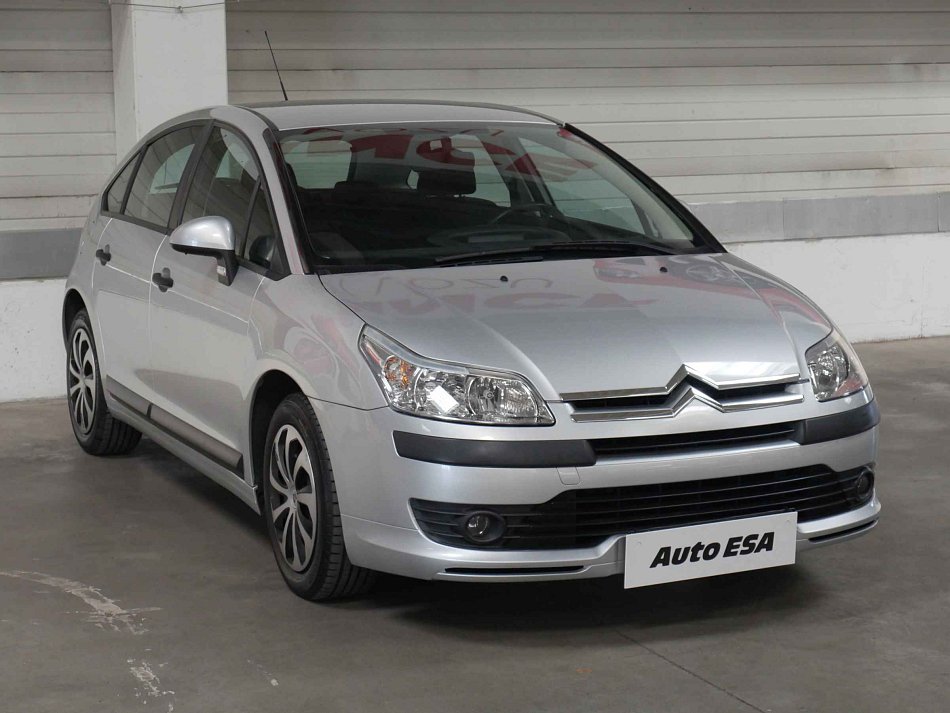 Citroën C4 1.4i 