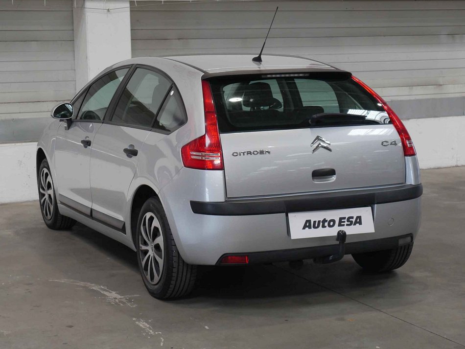 Citroën C4 1.4i 