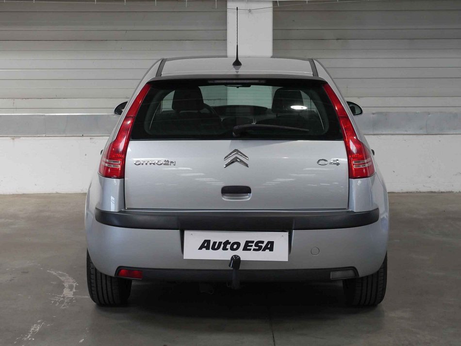 Citroën C4 1.4i 