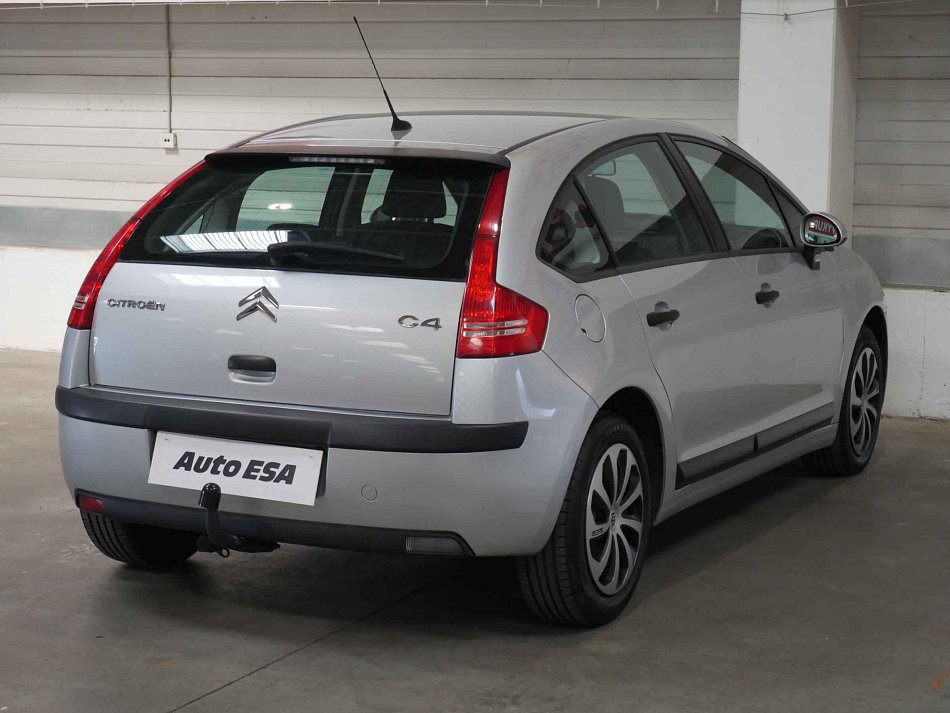 Citroën C4 1.4i 