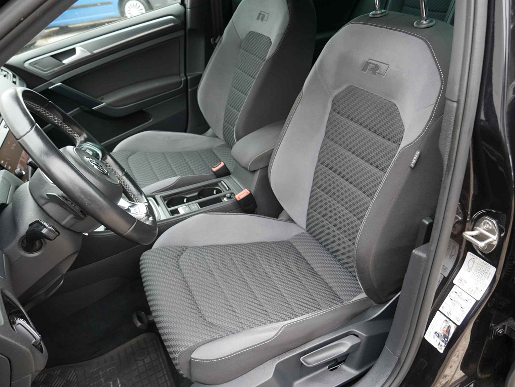 Volkswagen Golf 1.4 TSi R-Line