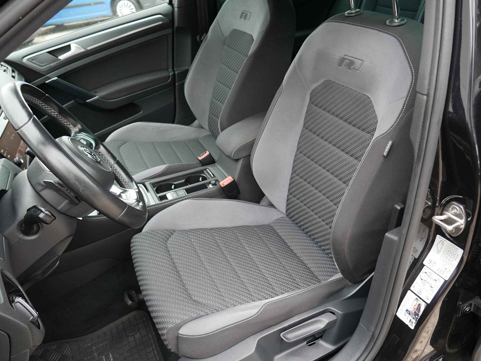 Volkswagen Golf 1.4 TSi R-Line