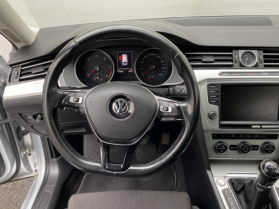 Volkswagen Passat 1.6 TDi Comfortline