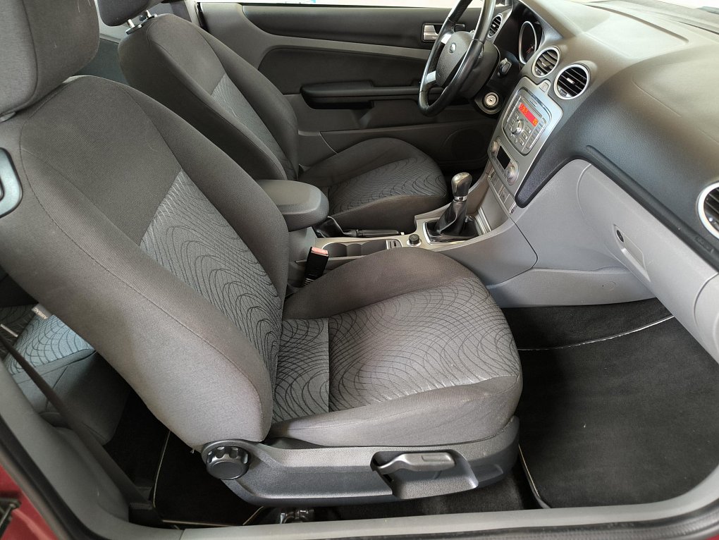 Ford Focus 2.0i 