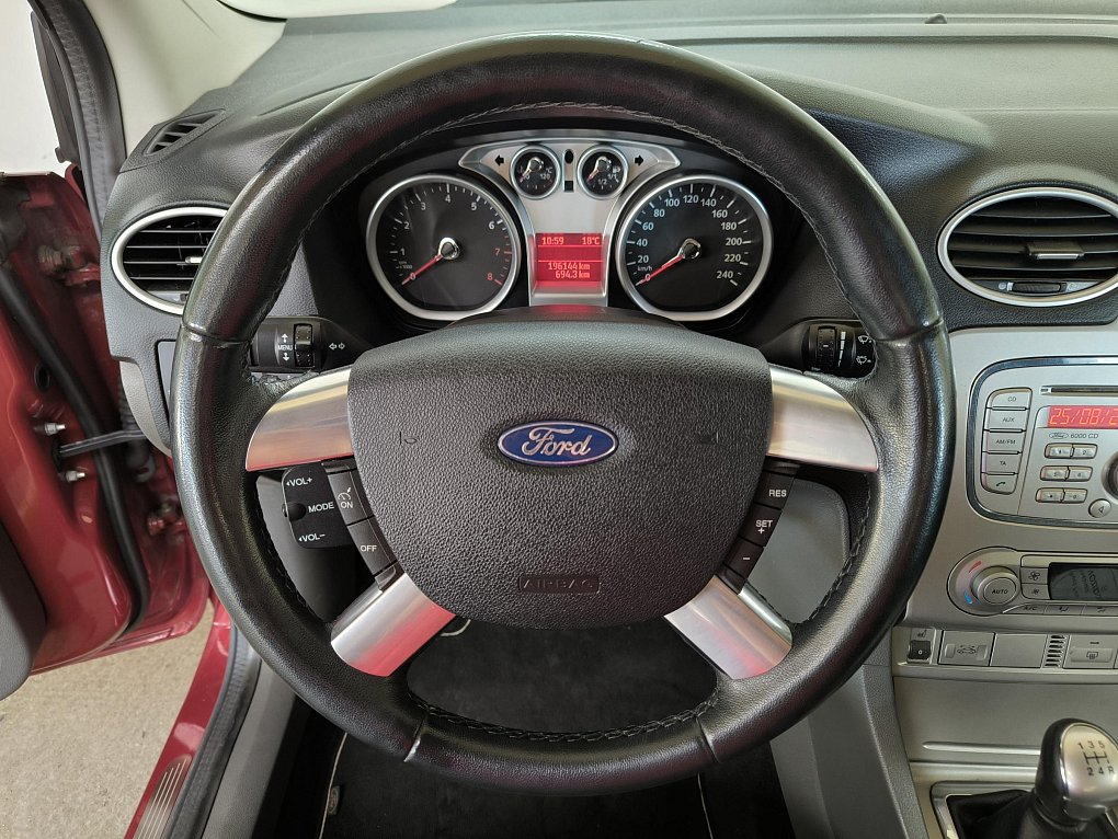 Ford Focus 2.0i 