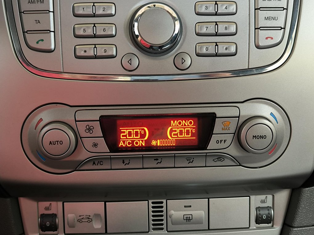 Ford Focus 2.0i 