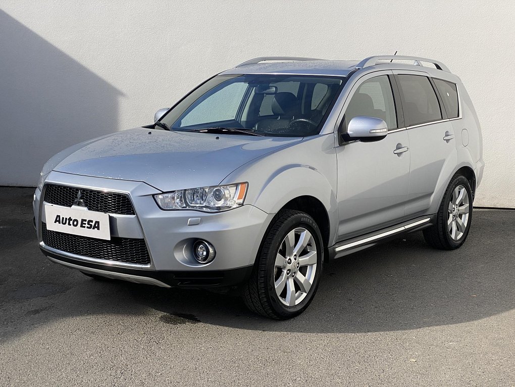 Mitsubishi Outlander 2.2 DI-D Intense 4WD