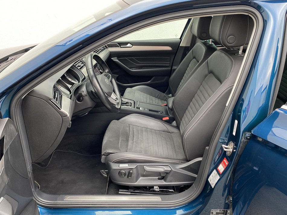 Volkswagen Passat 2.0 TDi Elegance