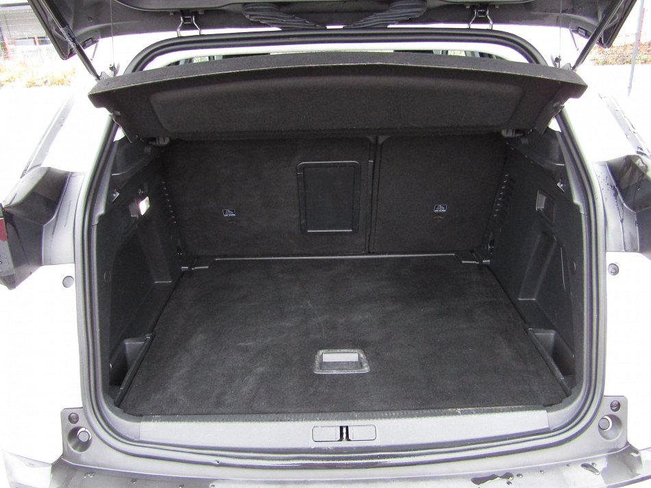 Peugeot 3008 1.2PT Allure