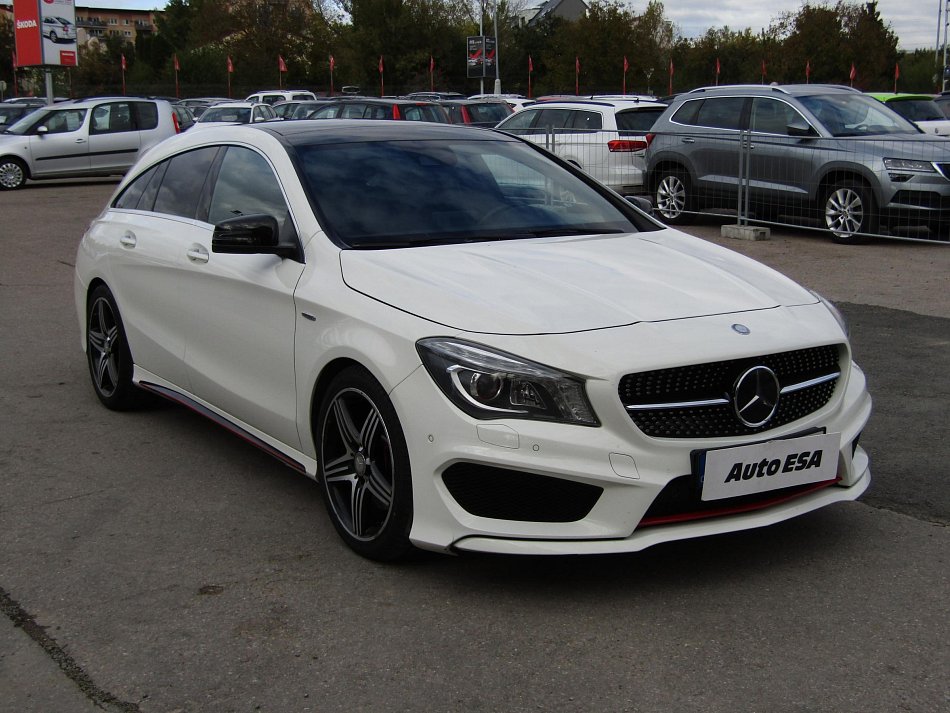 Mercedes-Benz CLA 2.0 i  250 4Matic