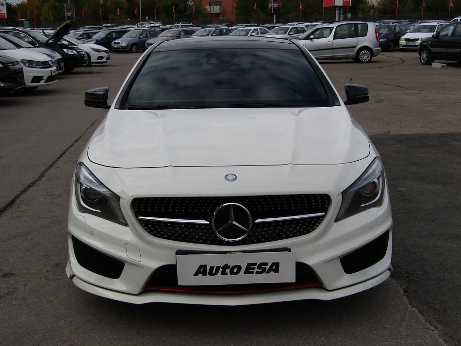 Mercedes-Benz CLA 2.0 i  250 4Matic