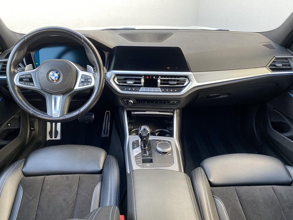 BMW Řada 3 2.0i  330E