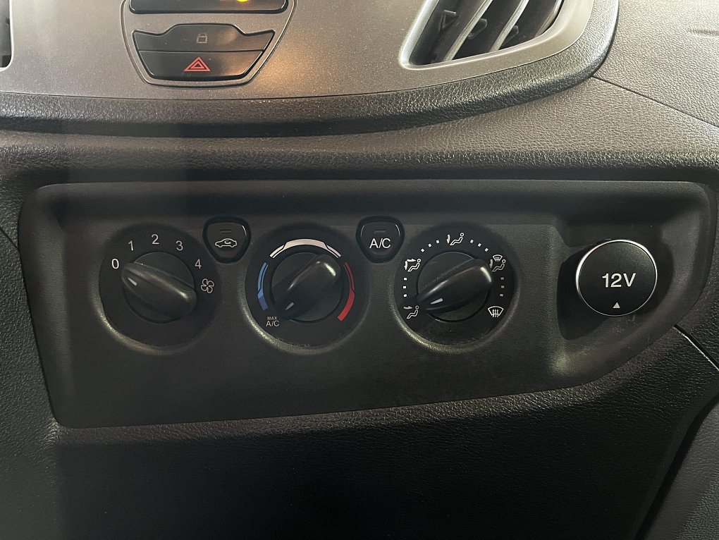 Ford Transit 2.2TDCi  L3H2 9míst