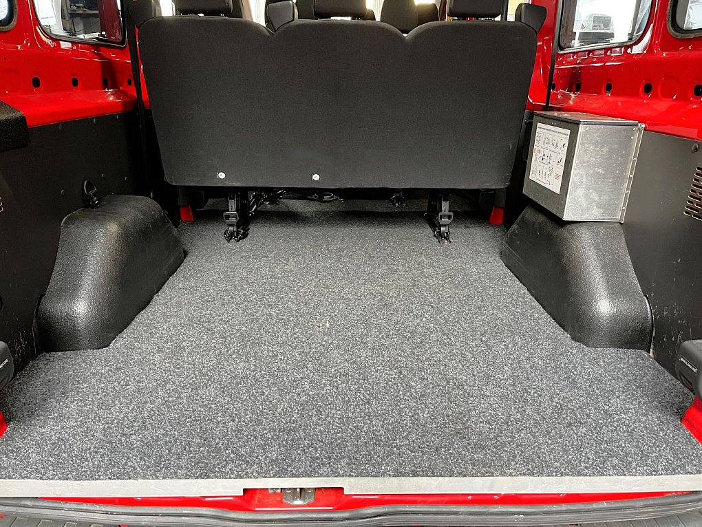 Ford Transit 2.2TDCi  L3H2 9míst