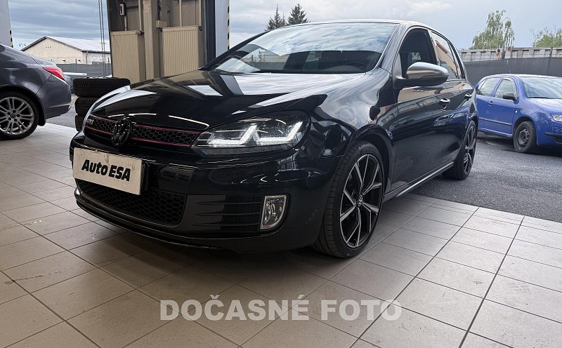 Volkswagen Golf 2.0 TSi 
