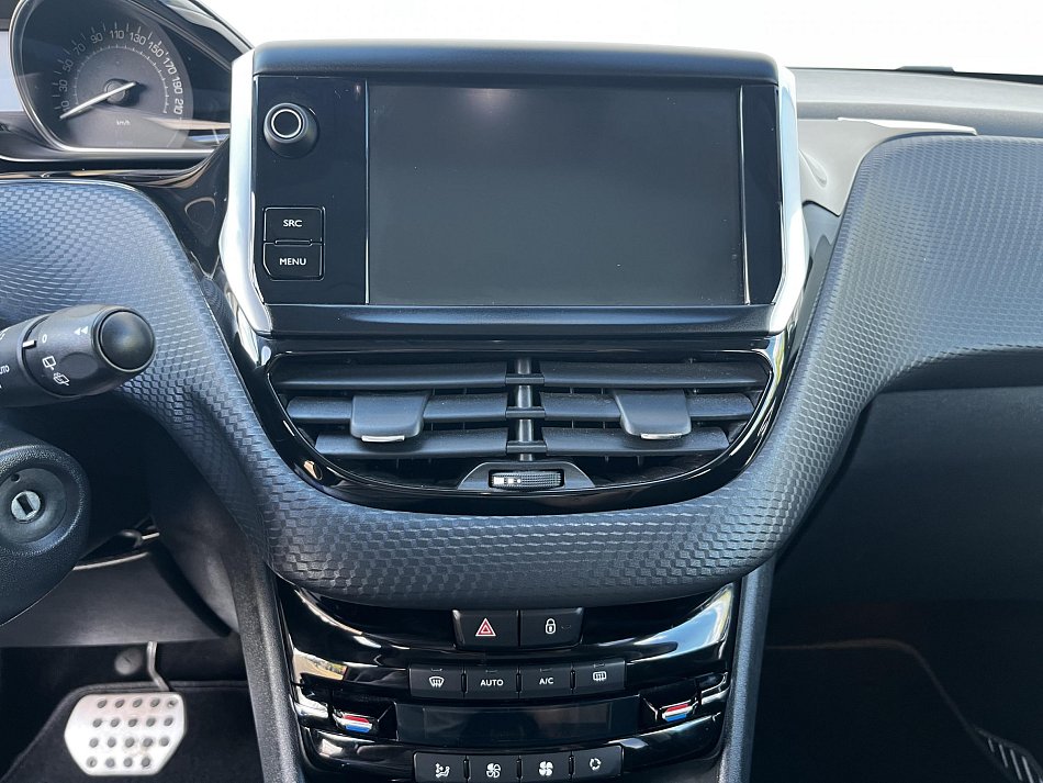 Peugeot 2008 1.2 PT Féline Titane