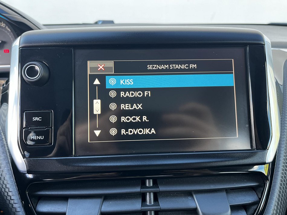 Peugeot 2008 1.2 PT Féline Titane