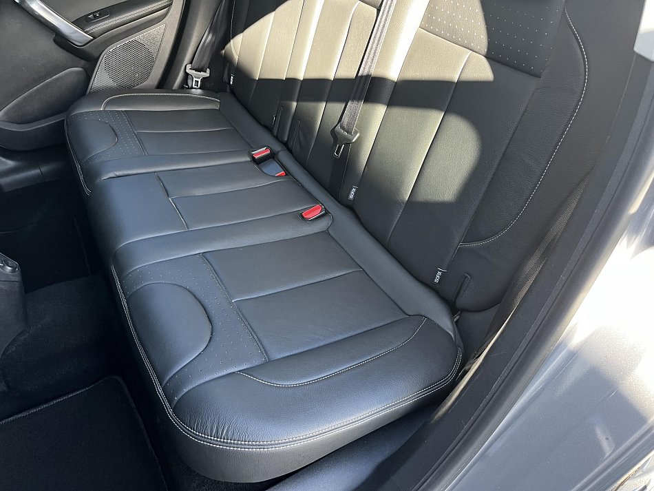 Peugeot 2008 1.2 PT Féline Titane