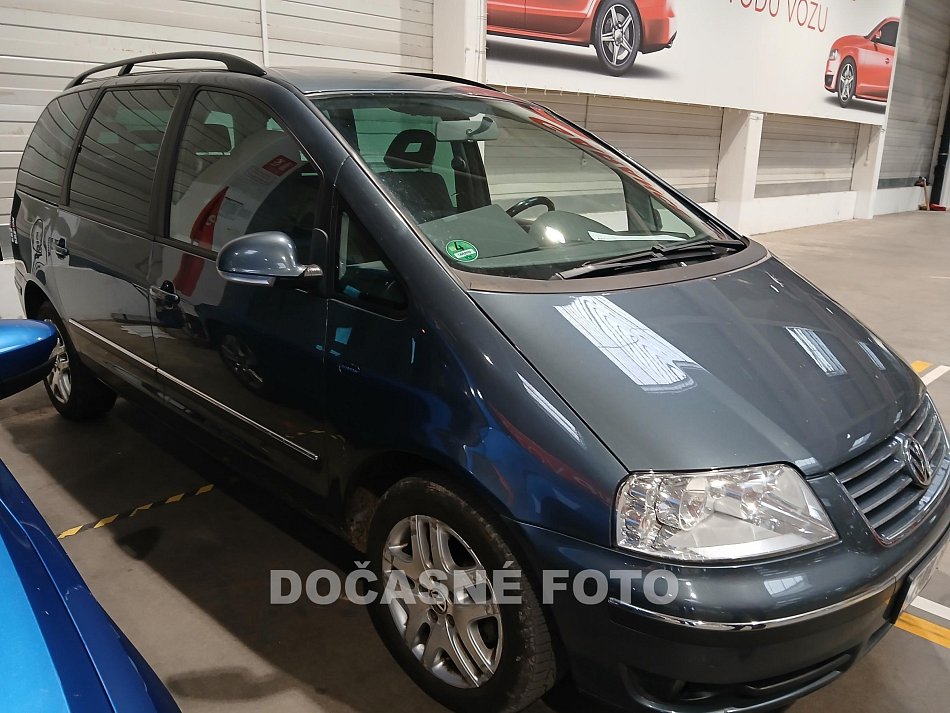 Volkswagen Sharan 2.0 TDi 