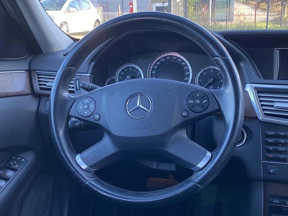 Mercedes-Benz Třída E 2.2CDi  E250