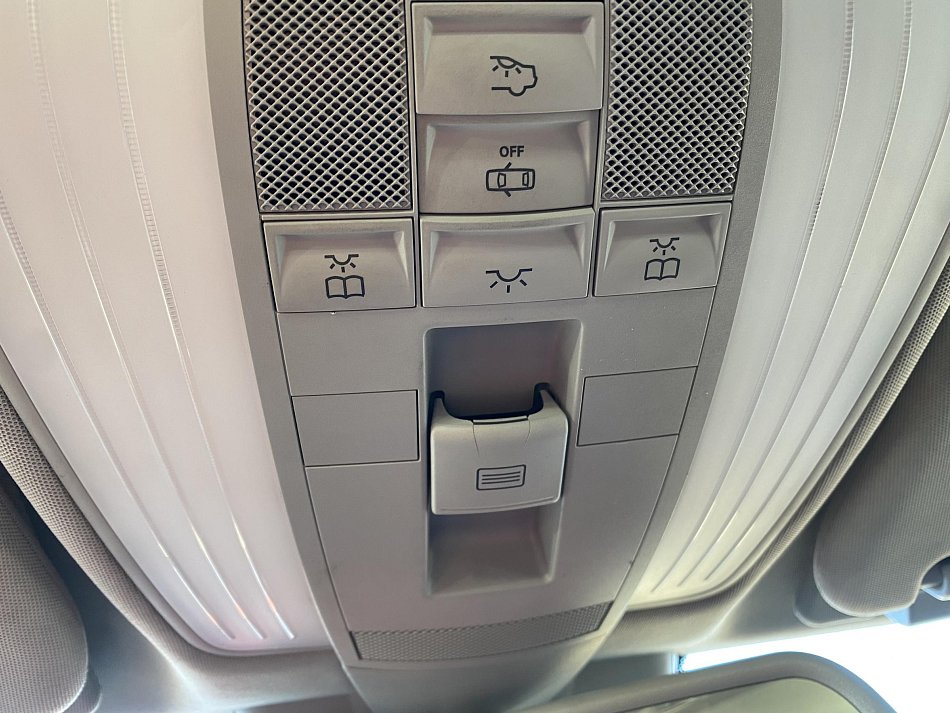 Mercedes-Benz Třída E 2.2CDi  E250