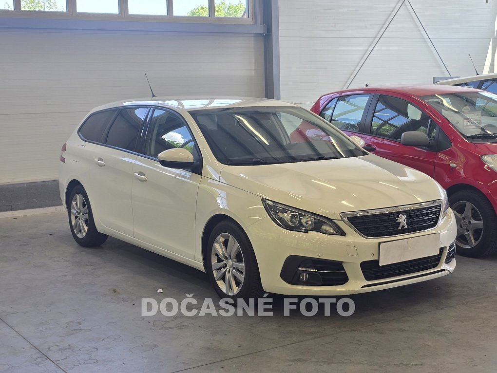Peugeot 308 1.2 T 