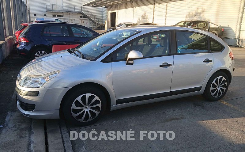 Citroën C4 1.4i 