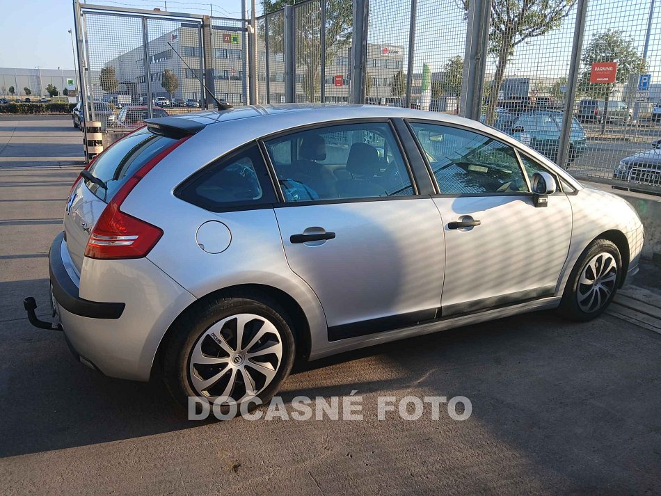 Citroën C4 1.4i 