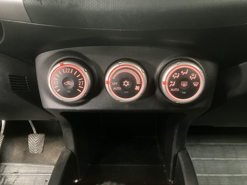 Mitsubishi Outlander 2.0 DI-D  4x4