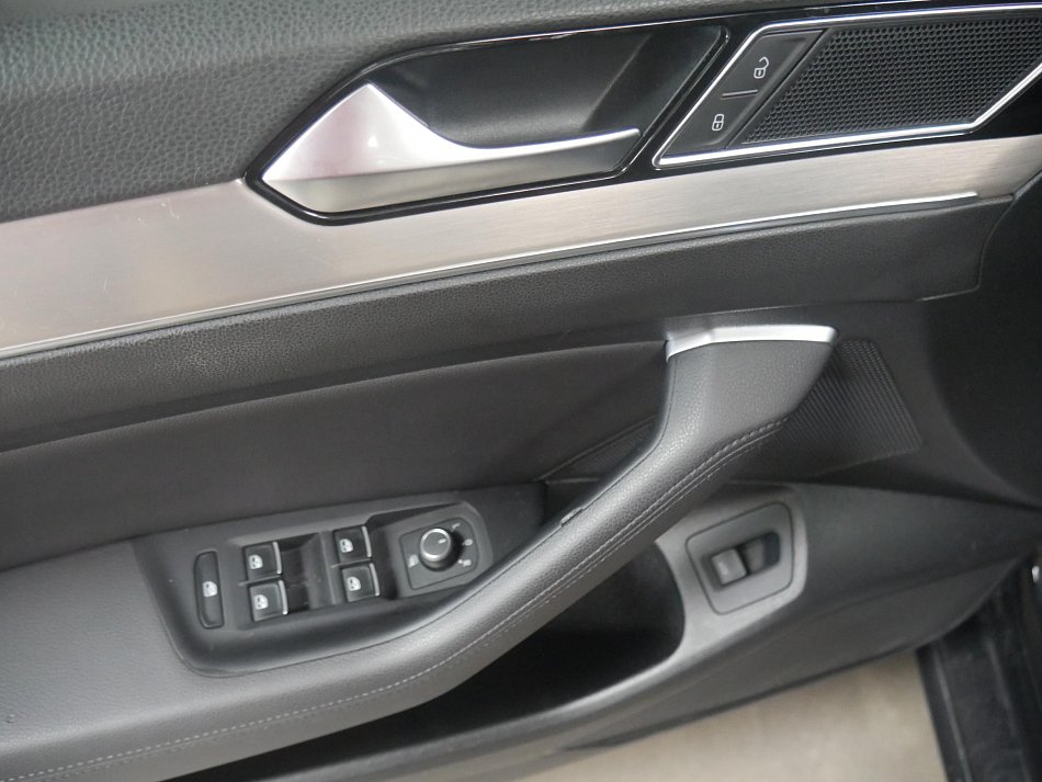 Volkswagen Passat 2.0 TDi Highline