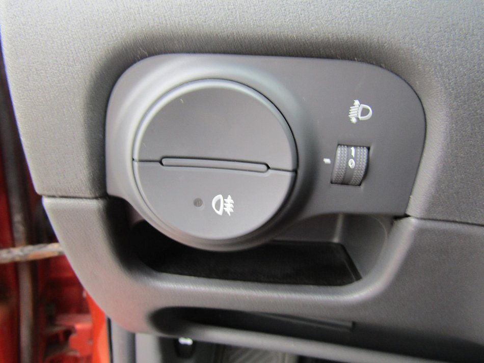Kia Rio 1.4i 