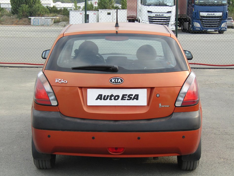 Kia Rio 1.4i 
