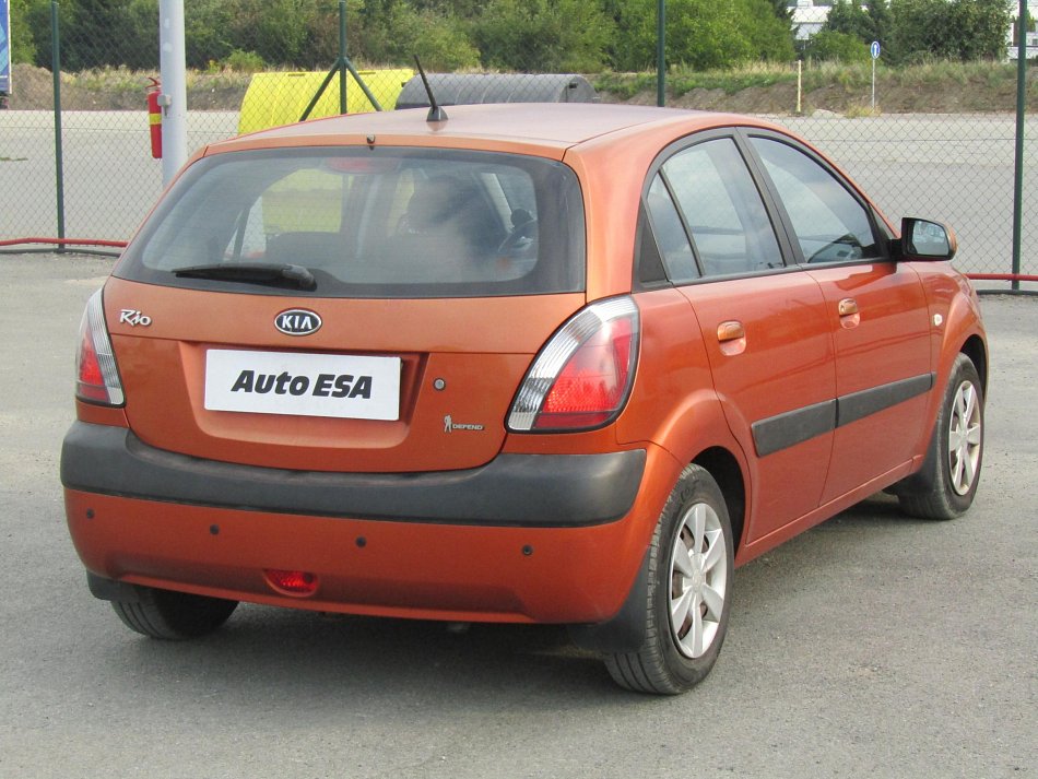 Kia Rio 1.4i 
