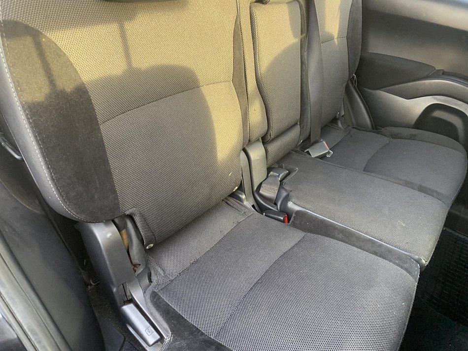 Citroën C-Crosser 2.2HDi  4x4