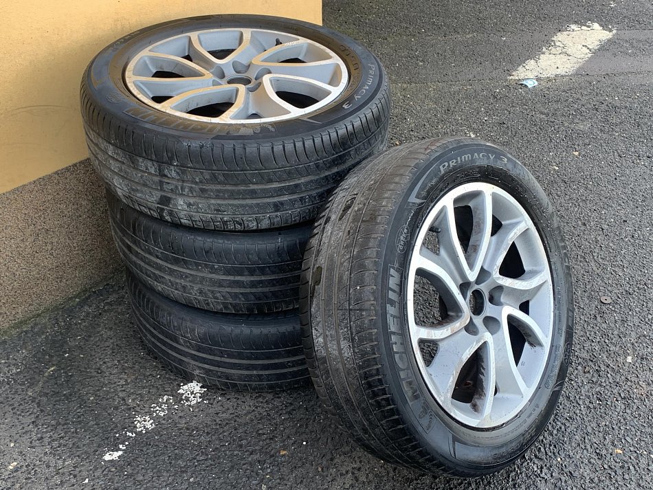 Citroën C-Crosser 2.2HDi  4x4